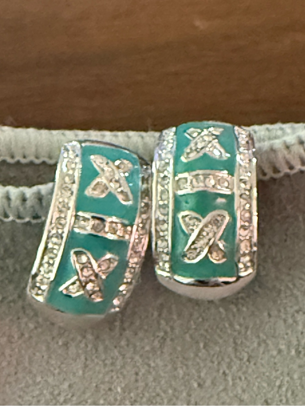 FREE Earrings with 6 Pc Bundle - Mixed Items.Woman's Large - 1X PLUS